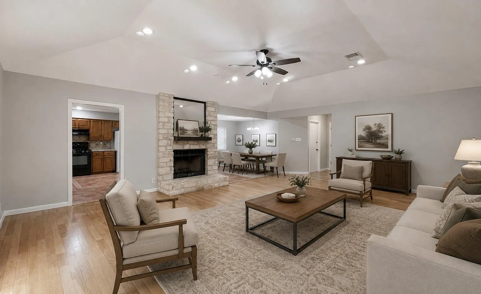 3 bed, 2.0 bath, 1651 sqft, $2,900 — Photo 4