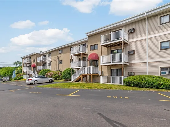 35 Hosmer St APT 24, Marlborough, MA 01752