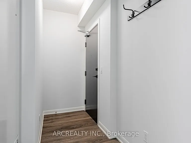 435 Richmond St W #404 — Photo 15