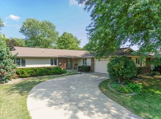 208 S Hershey Rd, Bloomington, IL 61704