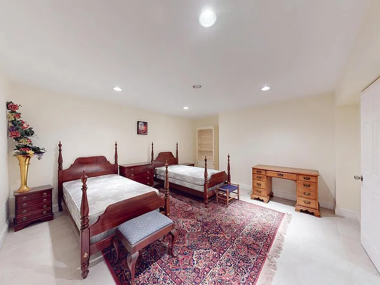 9710 Middleton Ridge Rd #BASEMENT — Photo 20