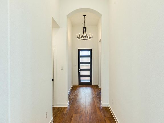 5th image of 3806 Shackleton Ct