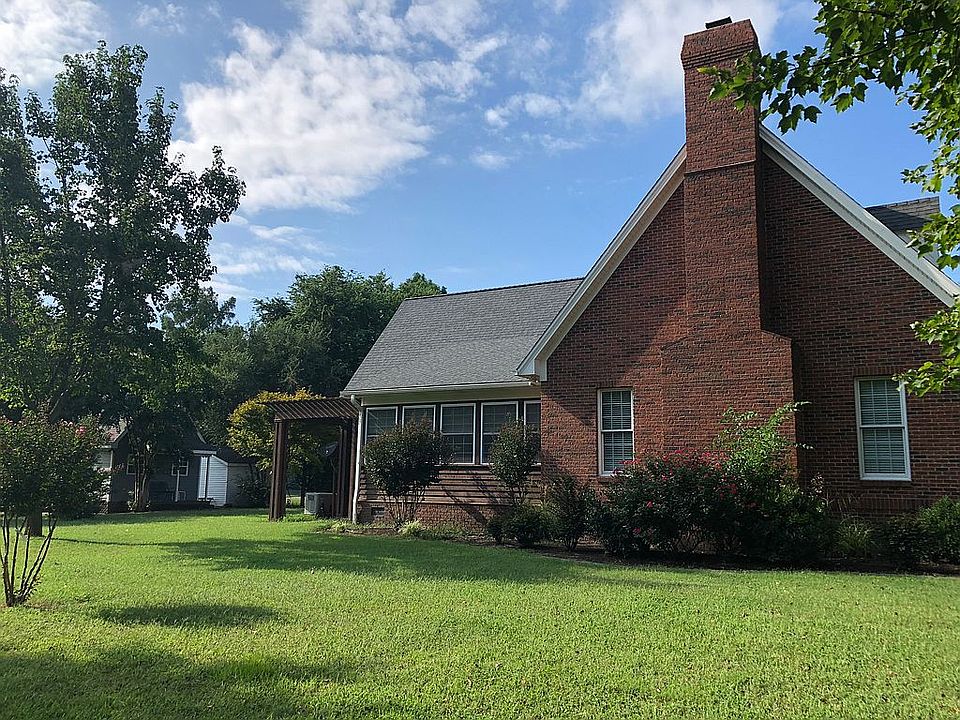 1st image of 317 S Ann Dr