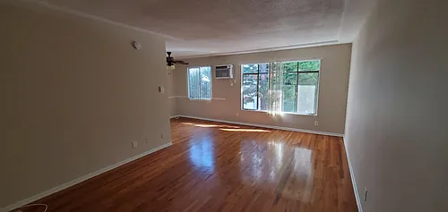 1049 N Genesee Ave #2 Photo 1