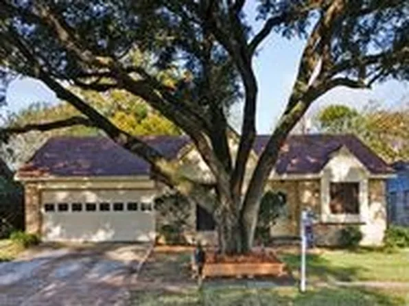 109 Sweetgum Dr, League City, TX 77573