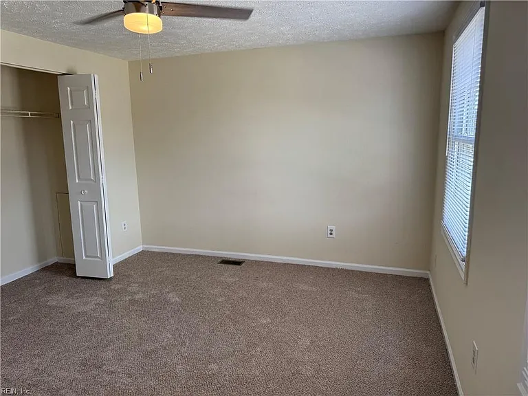 46 Lucinda Ct — Photo 11
