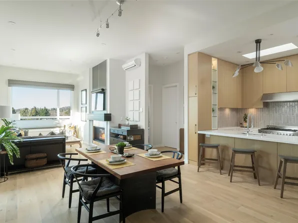 2285 Bowker Ave #Penthouse 5, Oak Bay, BC V8R 2E2