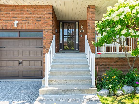 2nd image of 11 Timber Ln