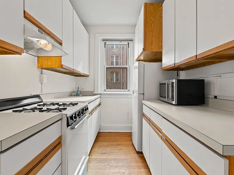 1954 Columbia Rd NW #304 — Photo 9