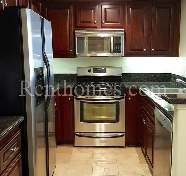 3985-325 Nobel Dr — Photo 4