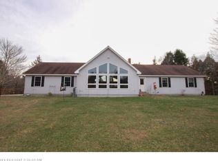 129 Vogel Rd, Raymond, ME 04071