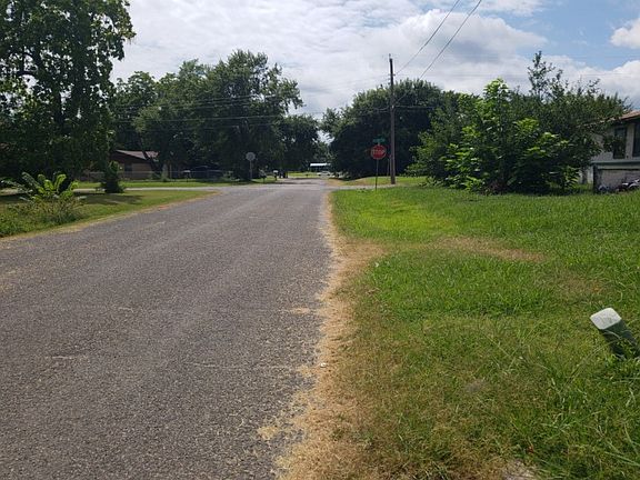 4th image of 505 E Short Ave