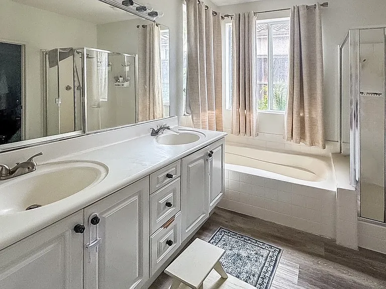 886 Niguel St — Photo 12
