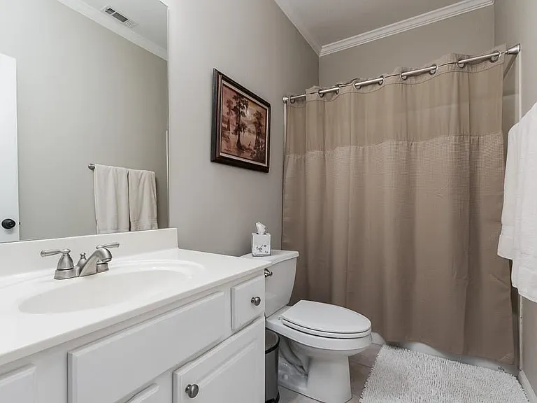 2537 Oglethorpe Cir NE — Photo 24