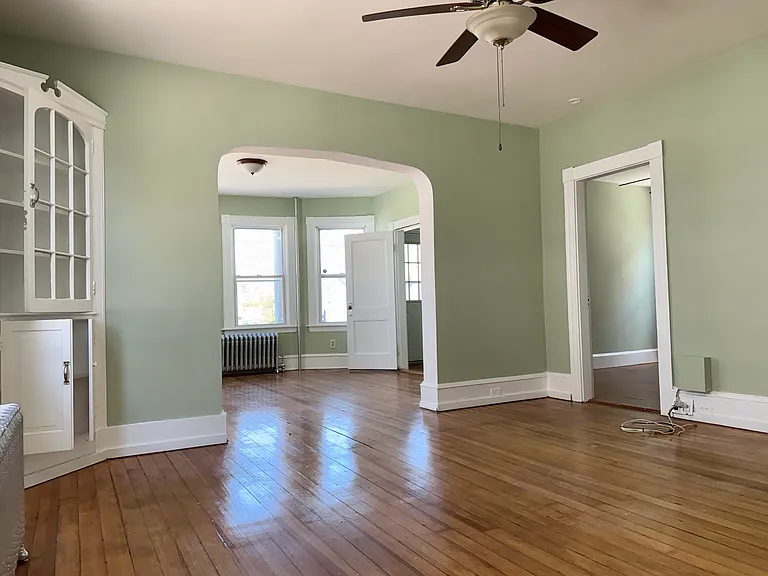 550 Winter St #1 — Photo 15