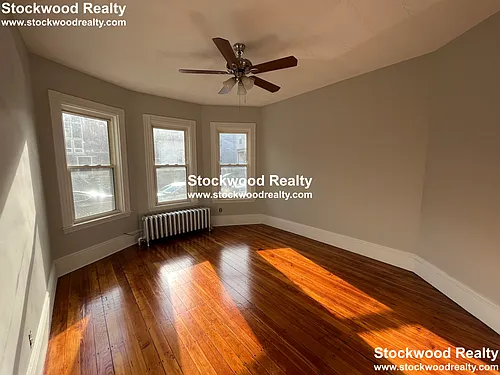274 E Cottage St #1 Photo 1