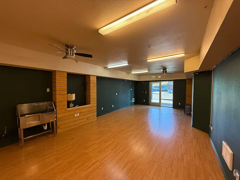 1031 N State St #110 — Photo 4