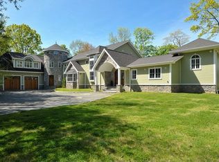 12 Sunset Dr, Thornwood, NY 10594