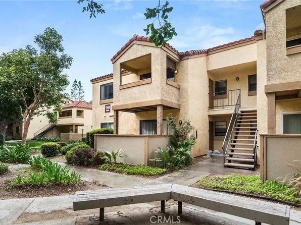 1140 W Blaine St APT 202, Riverside, CA 92507