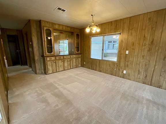 3rd image of 45 Eureka Dr