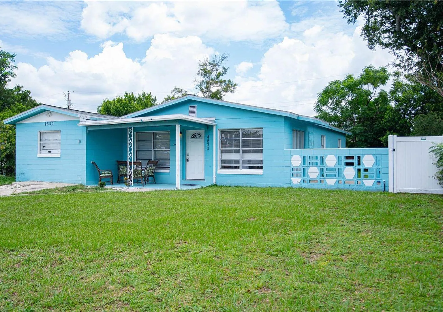 4 bed, 1325 sqft, $2,050 — Photo 1