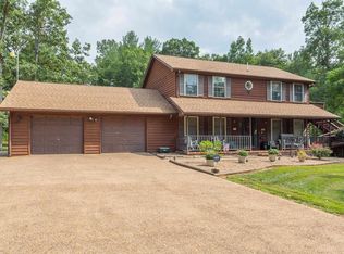 1983 Fleeburg Rd, Shenandoah, VA 22849