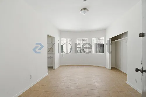 1513 W 12th Pl Photo 1