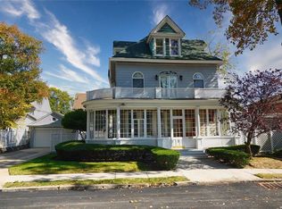 3 Beech Ct, College Point, NY 11356