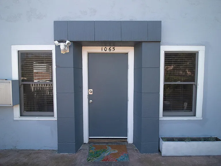 1065 Front House Diamond St #FRONT HOUSE — Photo 1