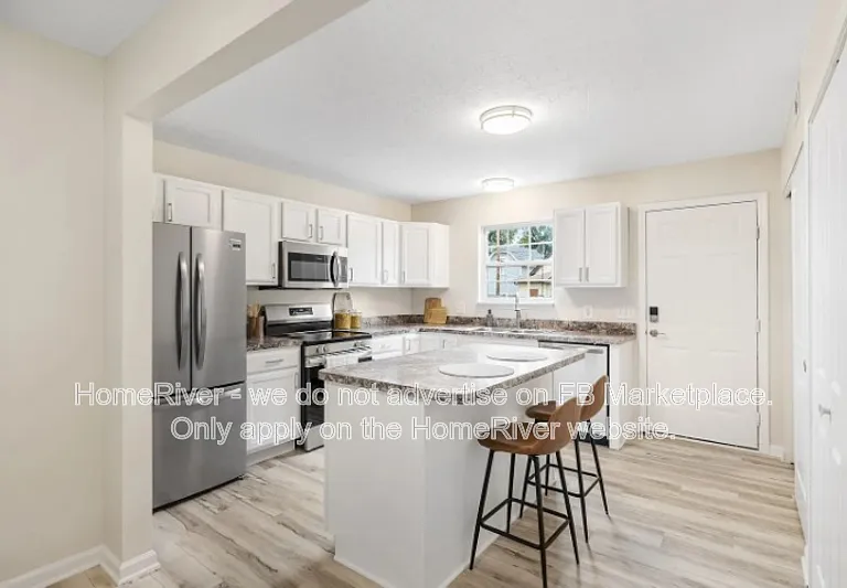 18 E Caven St — Photo 5