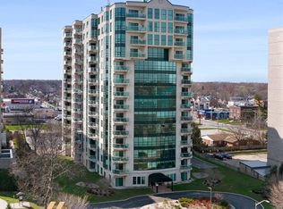 Pinnacle Condo, Windsor, ON N8Y 5A2