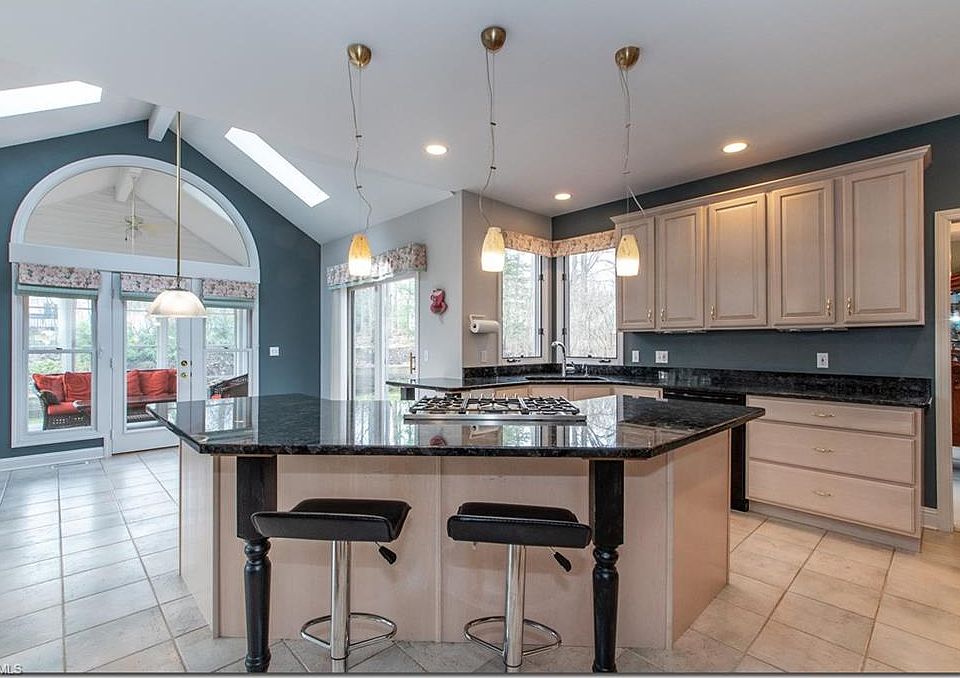 1st image of 35654 Heather Ln