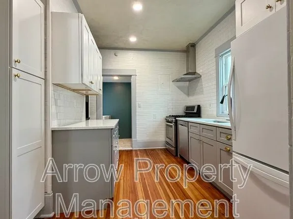 2612 Y St, Lincoln, NE 68503