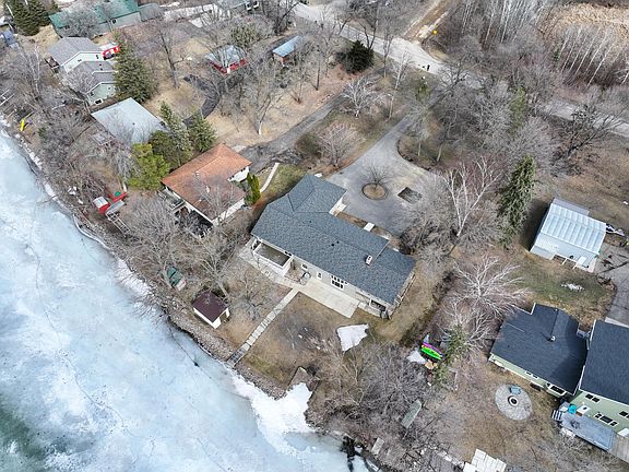 4th image of 900 E Lake Brophy Rd NW