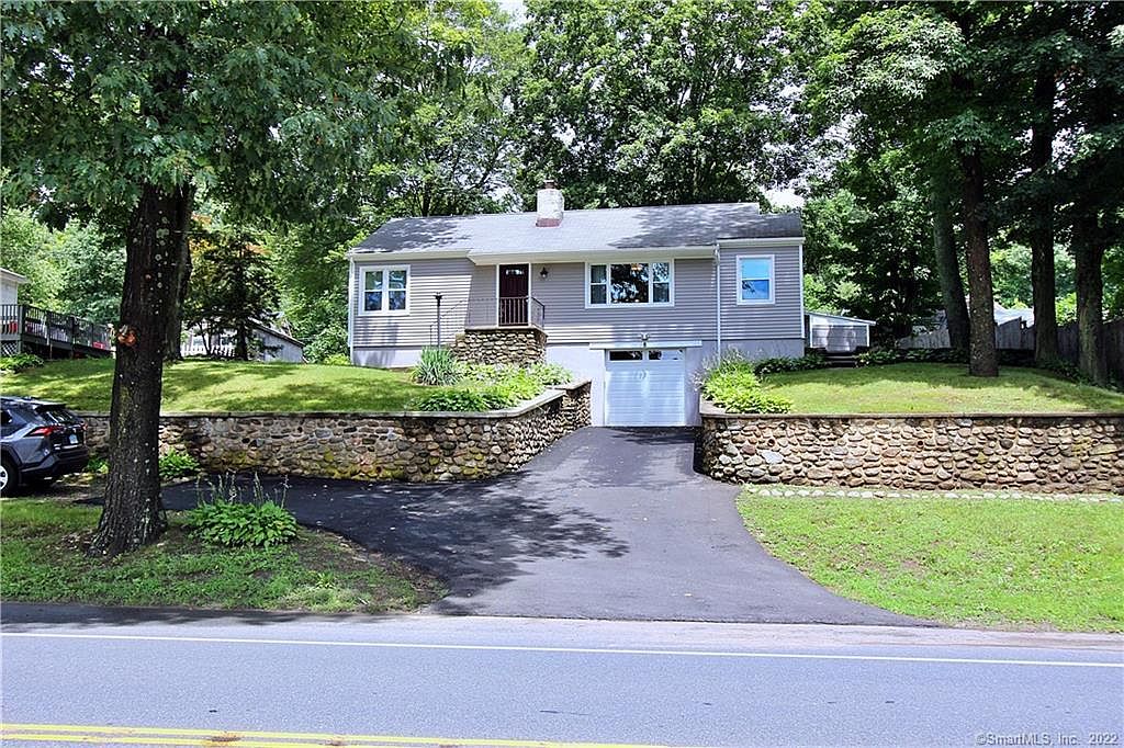 8 Roosevelt Dr, Seymour, CT 06483 Zillow