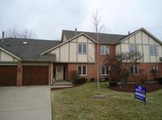 802 Meadow Ridge Ln APT 103, New Lenox, IL 60451