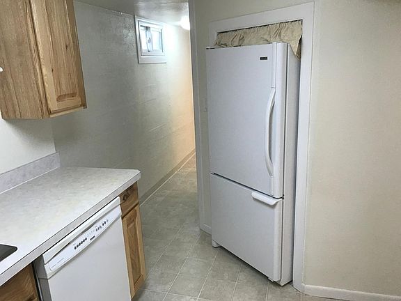 3rd image of 2715 Glenwood Ln