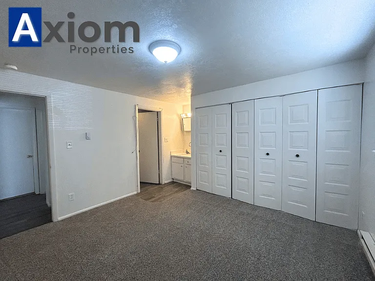 2117 Marigold St #1 — Photo 16