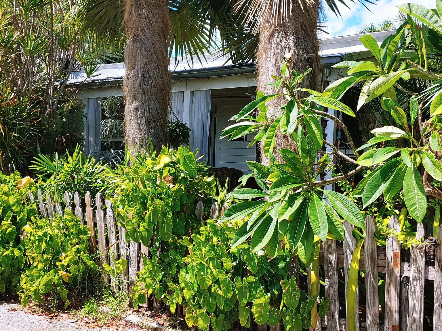 1015 Angela St, Key West, FL 33040 MLS 605029 Zillow