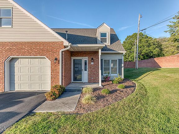 2nd image of 1725 W Lakeview Dr Unit 1