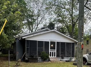 266 Gordon St SW, Dawson, GA 39842