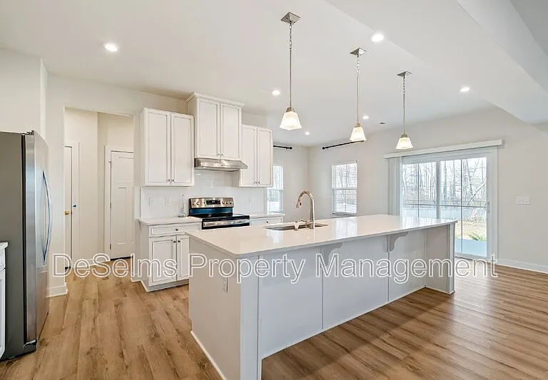 3820 Pitchers Ln — Photo 11