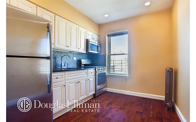 Rented by Douglas Elliman | media 4