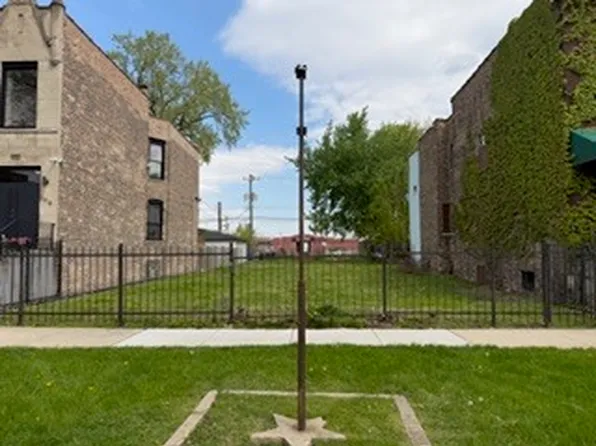 2912 W Fulton St, Chicago, IL 60612