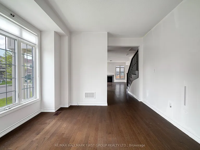 86 Maskell Cres — Photo 11