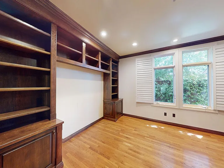 1029 Park Pl — Photo 15