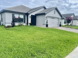 4527 Grandview Glen Dr, Auburndale, FL 33823
