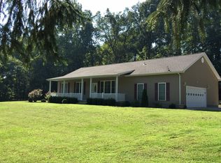 9998 Ford Rd, Junction, IL 62954