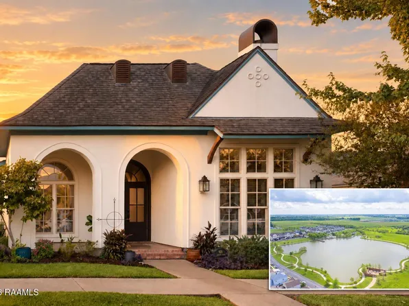 405 Harbor Rd, Youngsville, LA 70592
