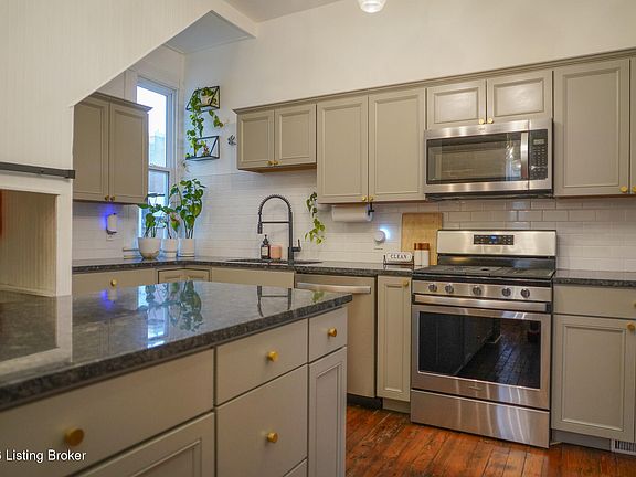 2nd image of 1413 S Shelby St